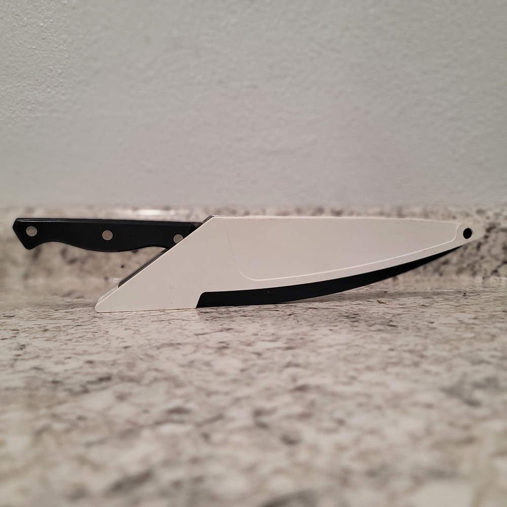 Pampered Chef Self-Sharpening Chef Knife Stainless Steel Blade with Sheath